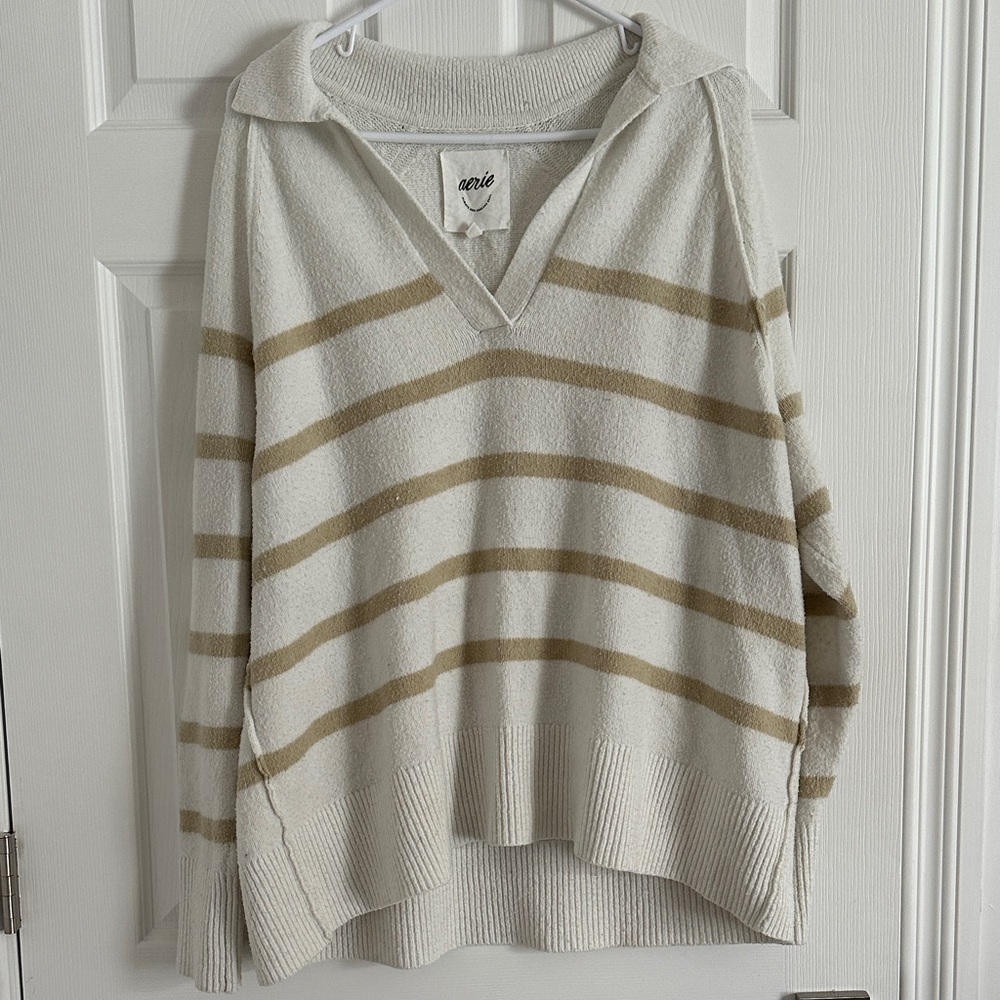 aerie Cream and Tan Striped V‑Neck Collar Sweater